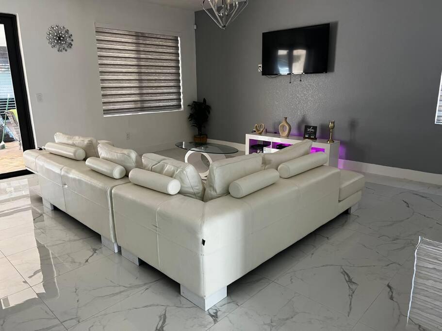 ميامي Villa Yenya المظهر الخارجي الصورة
